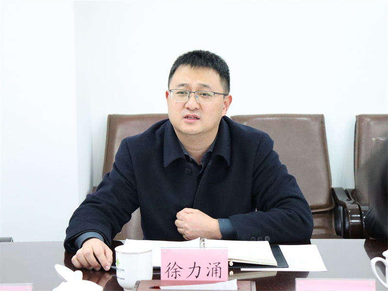 杨武秀会见万源市委常委、副市长徐力涌一行